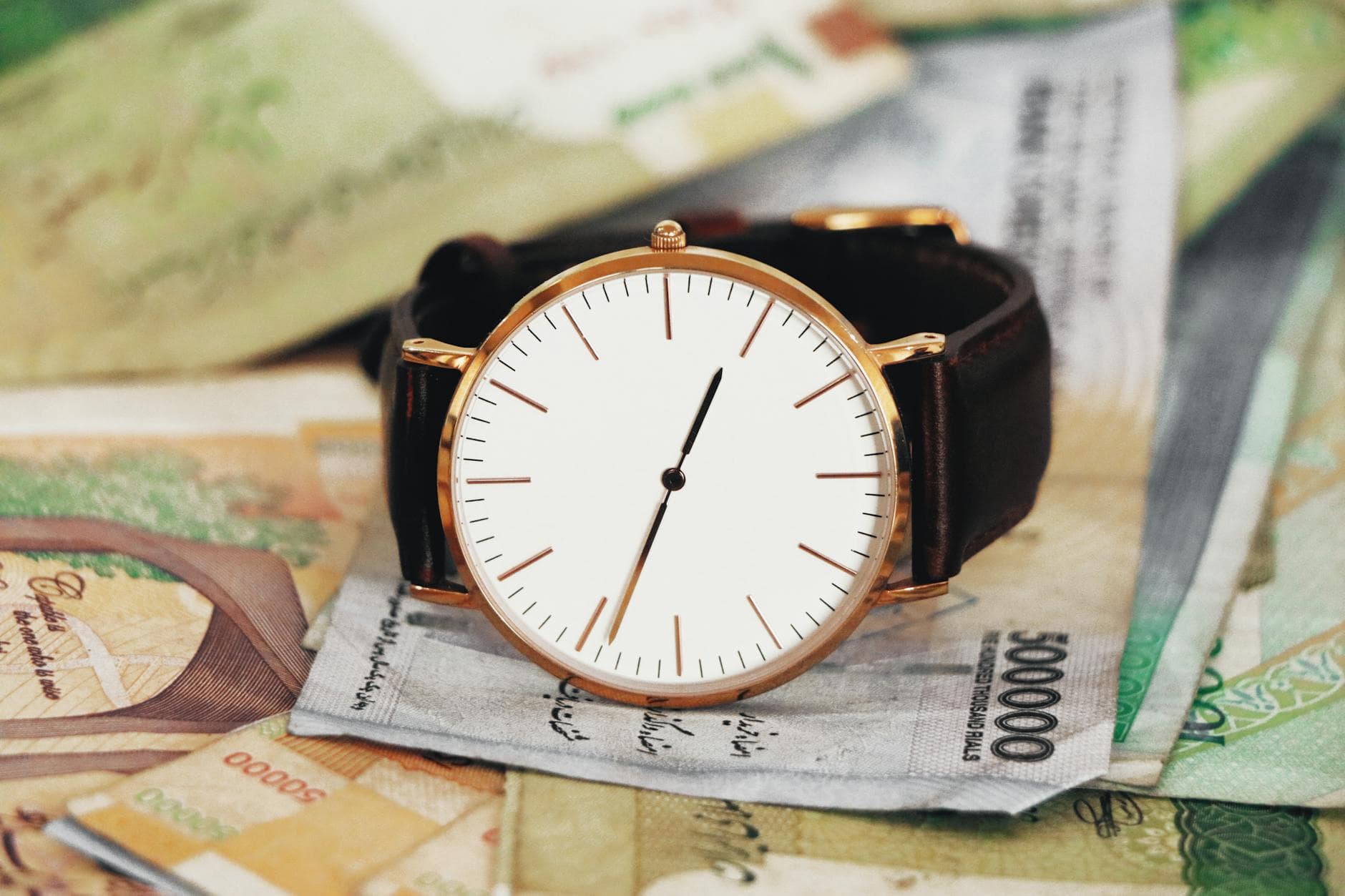 Ilustrasi pajak terbaru pemerintah 2024 menunjukkan perubahan tarif dan kebijakan fiskal bagi wajib pajak.